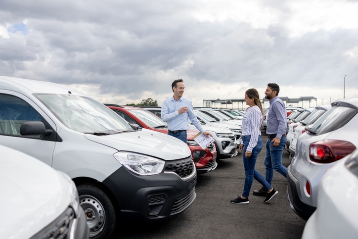 Dealers scam while buying a car